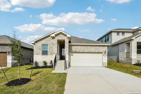 3012 Nash Dr, New Braunfels, TX 78132