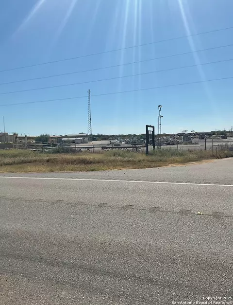 3510 Fm 468, Cotulla, TX 78014 photo 8