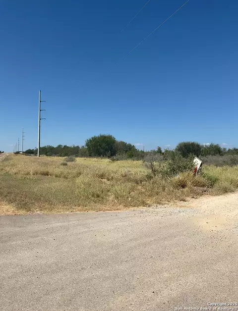 3510 Fm 468, Cotulla, TX 78014