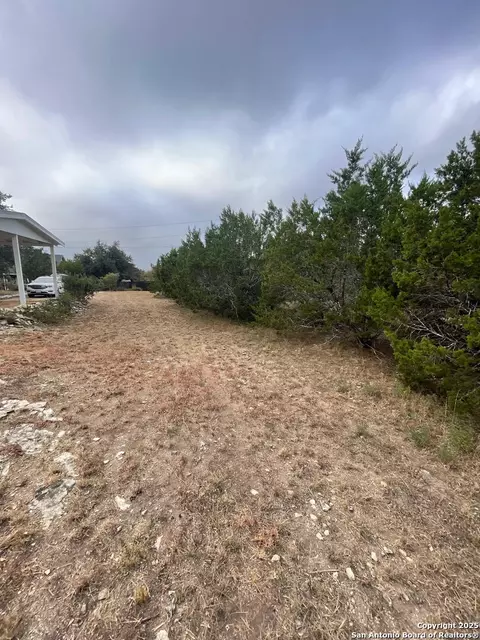 743 Canyon Cir, Canyon Lake, TX 78133