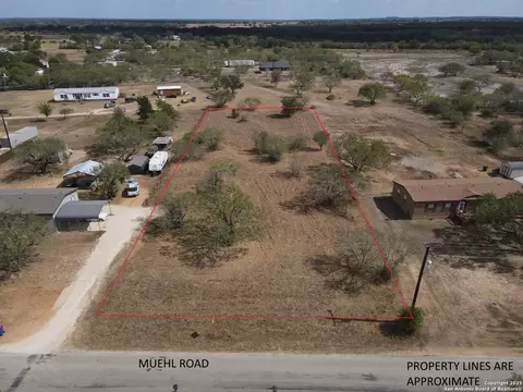 141 Muehl, Seguin, TX 78155
