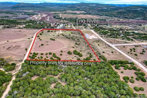 1189 N Cr 350 # A, Concan, TX 78838