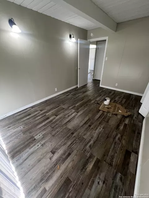 400 E Randall, Beeville, TX 78102 photo 4