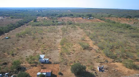 179 Pr 6624, Devine, TX 78016 photo 18