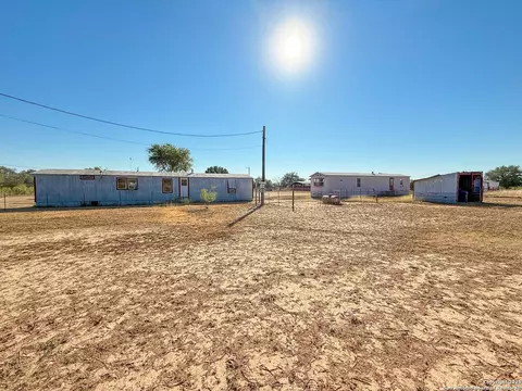179 Pr 6624, Devine, TX 78016 photo 13