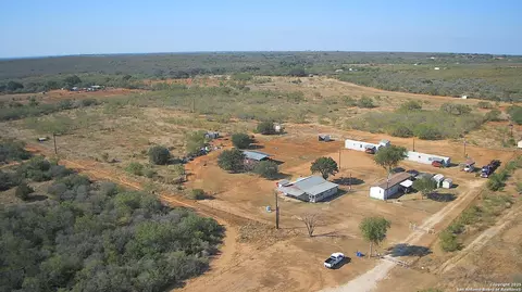 179 Pr 6624, Devine, TX 78016 photo 20