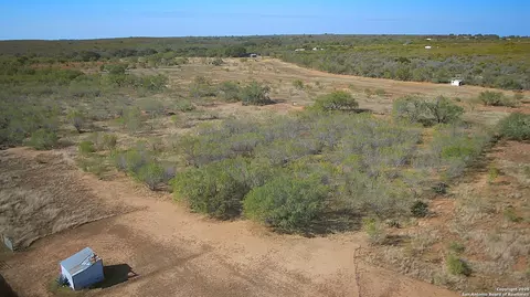 179 Pr 6624, Devine, TX 78016 photo 17