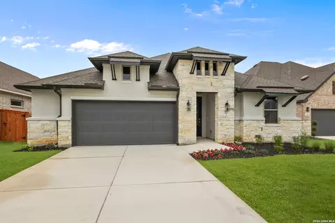313 Ainslie St W, Castroville, TX 78009