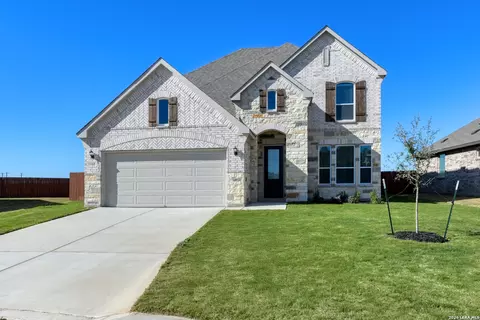 105 Heidi Hl, Castroville, TX 78009
