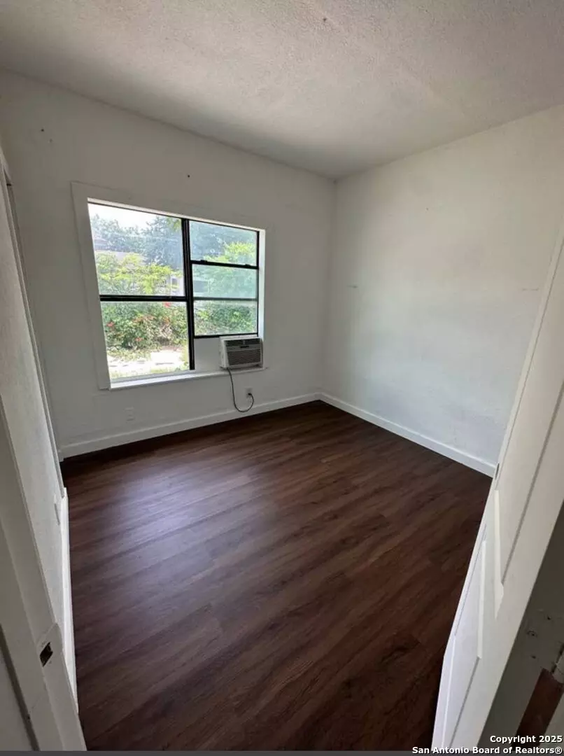  3410 Morales, San Antonio, TX 78207 photo 2