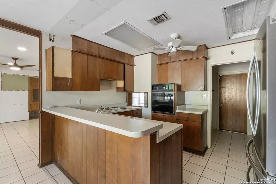 Kitchen - 9614 Tioga, San Antonio, TX 78230 photo 2 of 4