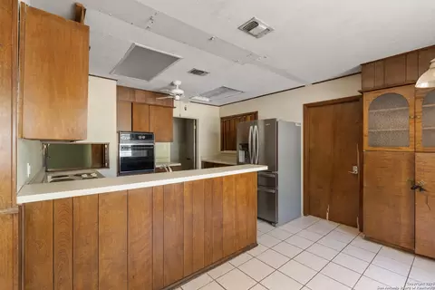 Kitchen - 9614 Tioga, San Antonio, TX 78230 photo 1 of 4