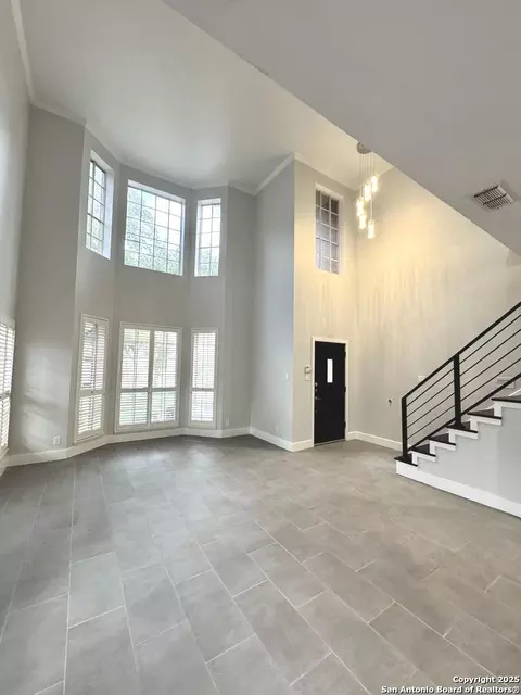 410 Shadowbluff, San Antonio, TX 78216