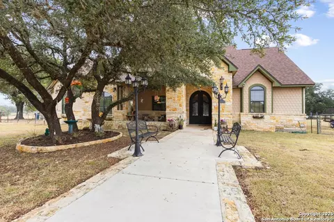 168 Bandera Blvd, Bandera, TX 78003