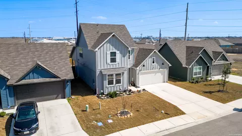 437 Signe, Seguin, TX 78155
