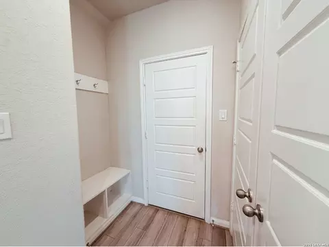 Entry Way - 9110 Devils Riv, Converse, TX 78109 photo 3 of 6