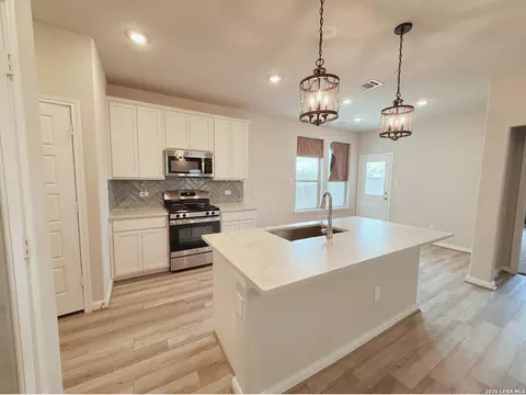 Kitchen - 9110 Devils Riv, Converse, TX 78109 photo 1 of 4
