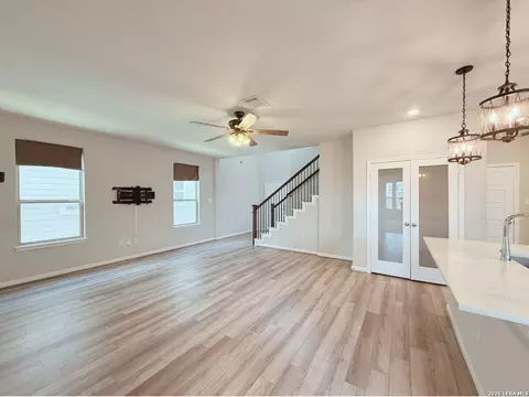 Living - 9110 Devils Riv, Converse, TX 78109 photo 4 of 8