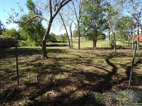 11957 Kearney Rd, Atascosa, TX 78002