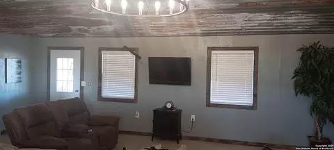 351 Ebert, Marion, TX 78124 photo 3