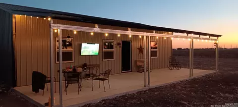 351 Ebert, Marion, TX 78124 photo 5