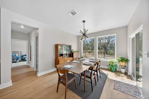 Dining - 558 County Road 7713, Devine, TX 78016 photo 1 of 1