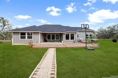 Other - 558 County Road 7713, Devine, TX 78016 photo 6 of 9