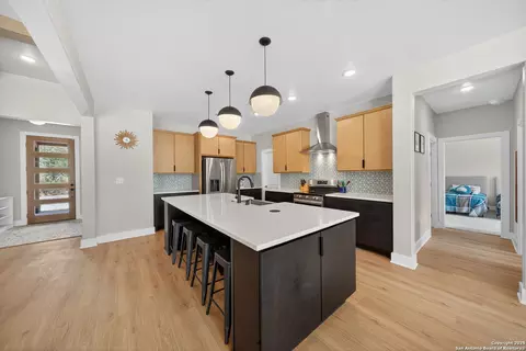 Kitchen - 558 County Road 7713, Devine, TX 78016 photo 2 of 4