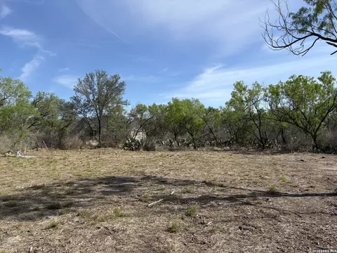 Other - 558 County Road 7713, Devine, TX 78016 photo 7 of 9