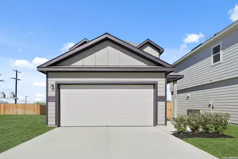 11107 Luckenbach Loop, Converse, TX 78109