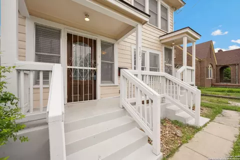 707 N Pine St, San Antonio, TX 78202