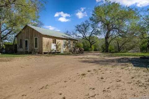 Exterior - 14350 Interstate 35, Von Ormy, TX 78073 photo 6 of 7