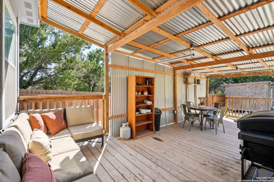 Exterior - 636 Skyline Dr, Bandera, TX 78003 photo 5 of 9