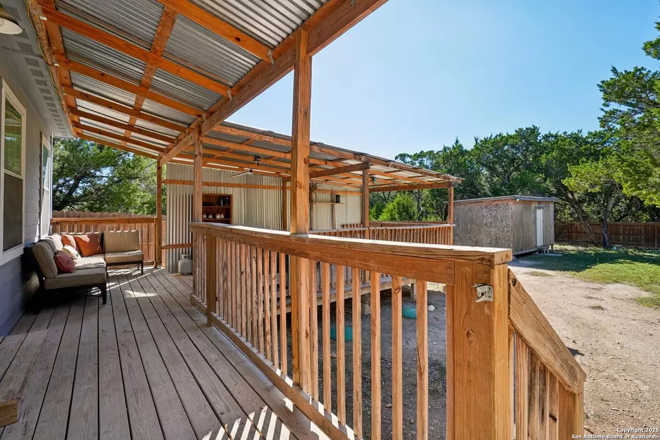 Exterior - 636 Skyline Dr, Bandera, TX 78003 photo 4 of 9