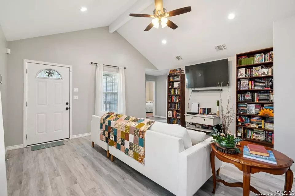 Other - 636 Skyline Dr, Bandera, TX 78003 photo 1 of 11