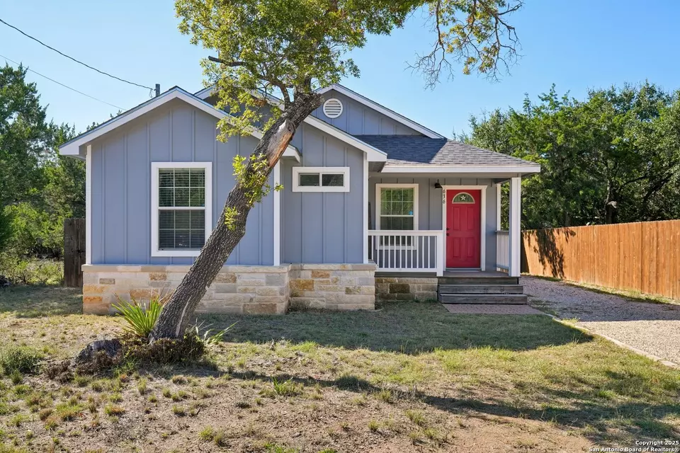 Exterior - 636 Skyline Dr, Bandera, TX 78003 photo 1 of 9
