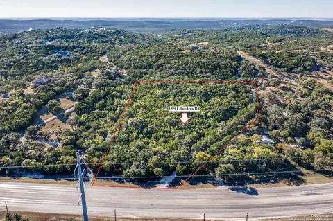 18961 Bandera, Helotes, TX 78023