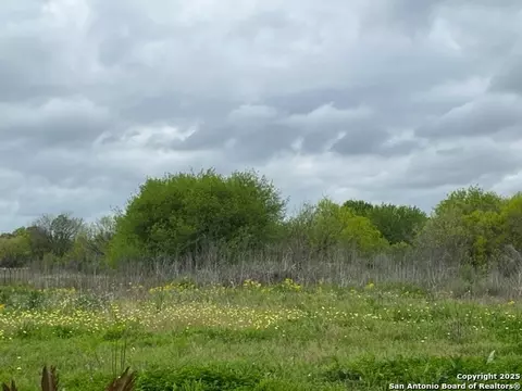 tbd Pr 6736, Devine, TX 78016 photo 4