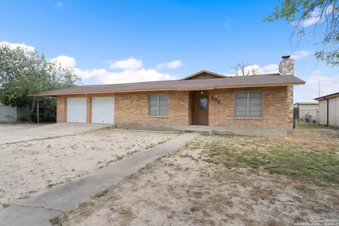 203 Margaret, Del Rio, TX 78840