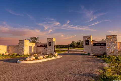 496 Dark Sky Path, Kerrville, TX 78028