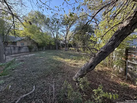 2044 Katy, New Braunfels, TX 78130