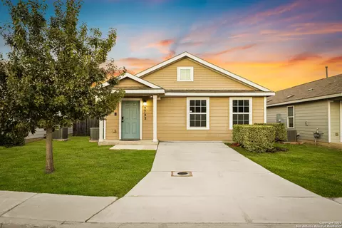 7722 Nopalitos Cv, San Antonio, TX 78239