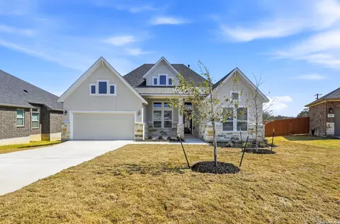 381 Jereth Xing, Castroville, TX 78009
