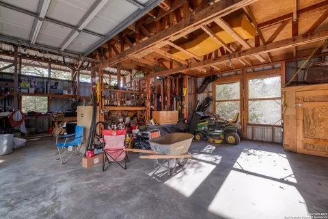 123 Bowie, Luling, TX 78648 photo 39