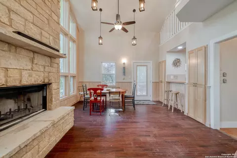 123 Bowie, Luling, TX 78648 photo 8
