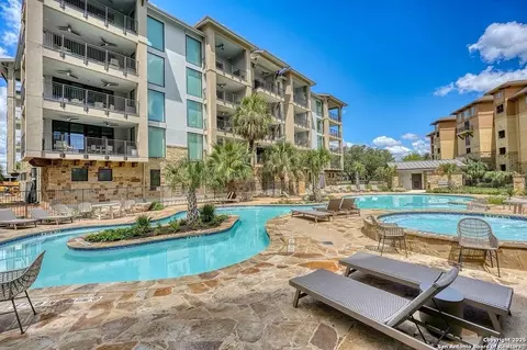 1000 The Cpe #10, Horseshoe Bay, TX 78657