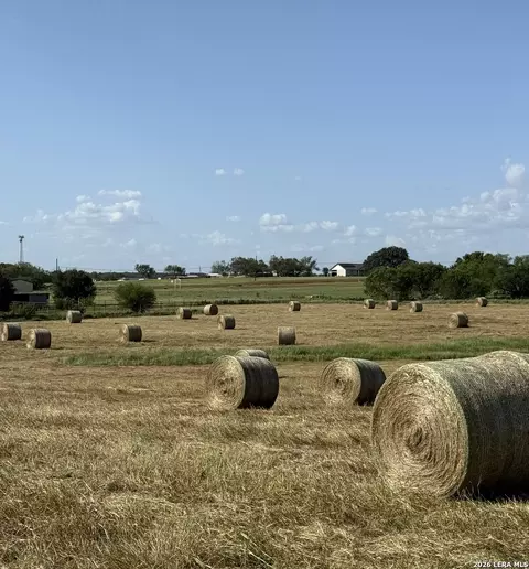 226 Fm 1107, Stockdale, TX 78160