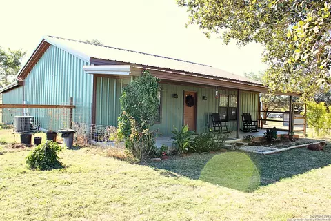 226 Fm 1107, Stockdale, TX 78160