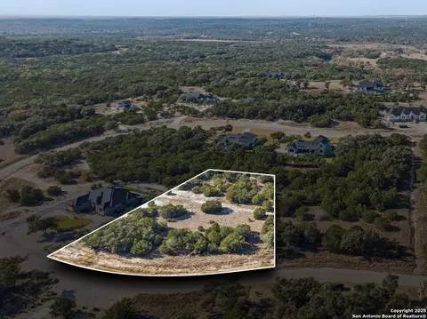 1713 Paradise Pkwy, Canyon Lake, TX 78133