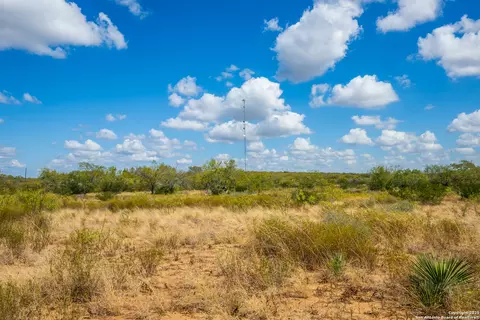 Cr 652 Cr 652, Devine, TX 78016 photo 6